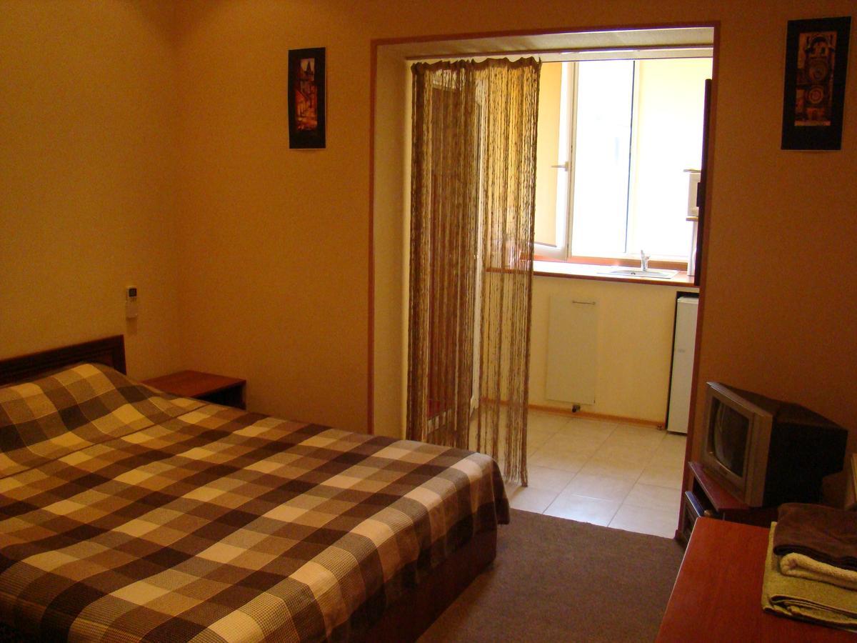 Mini-Hotel In Odessa Yard Екстер'єр фото
